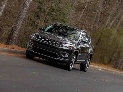 Used 2020 Jeep Compass Limited image 46