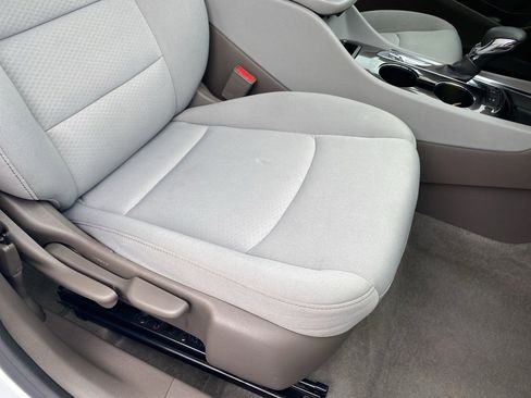 Used 2024 Chevrolet Malibu LT image 22