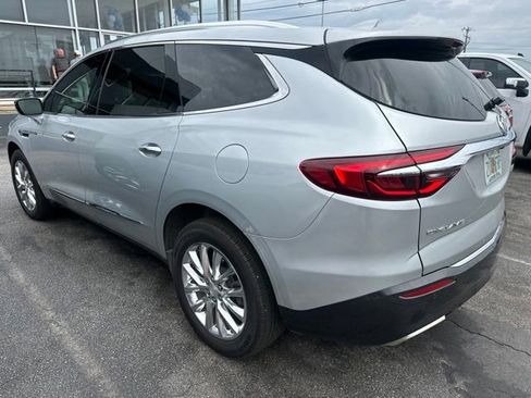 Used 2021 Buick Enclave Premium w/ Sun and Sites Package FWD image 7