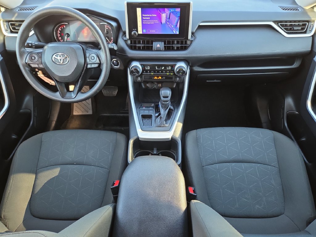 Used 2025 Toyota RAV4 XLE FWD image 14