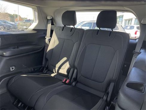 Used 2022 Jeep Grand Cherokee L Laredo w/ Luxury Tech Group I image 25