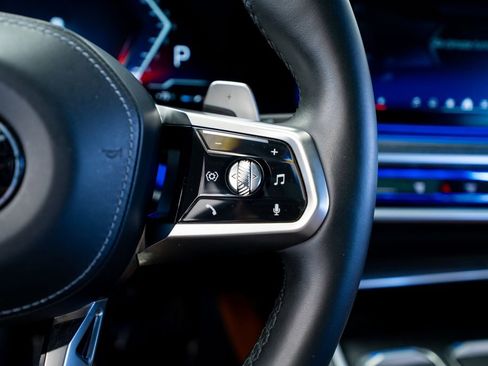Used 2023 BMW 740i RWD image 39