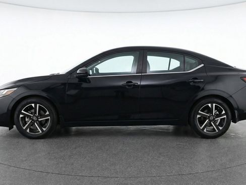 Used 2025 Nissan Sentra SV image 5