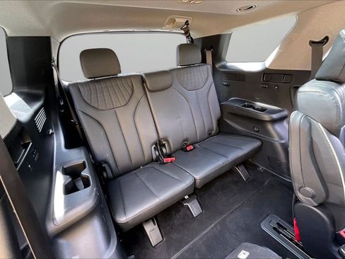 Used 2024 Hyundai Palisade Limited AWD/4WD image 27