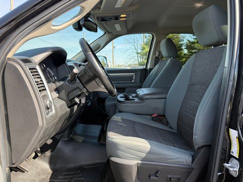 Used 2018 RAM 2500 Big Horn w/ Harvest Edition image 9