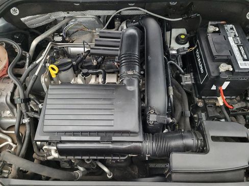 Used 2017 Volkswagen Jetta SE image 30