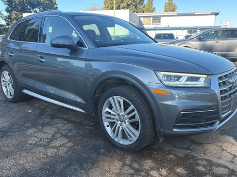 Used 2018 Audi Q5 Prestige AWD/4WD image 2
