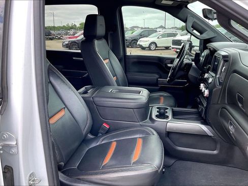 Used 2021 GMC Sierra 2500 AT4 w/ AT4 Premium Plus Package AWD/4WD image 30