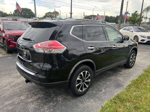 Used 2016 Nissan Rogue S w/ Appearance Package FWD image 5