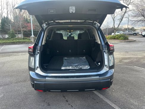 New 2026 Nissan Rogue SV image 18