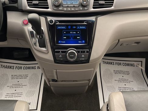 Used 2016 Honda Odyssey EX image 17