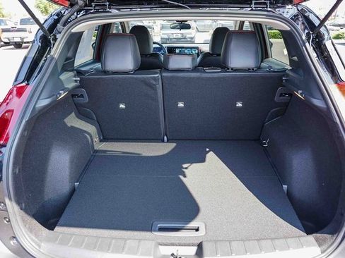 New 2026 Nissan Kicks SR image 27