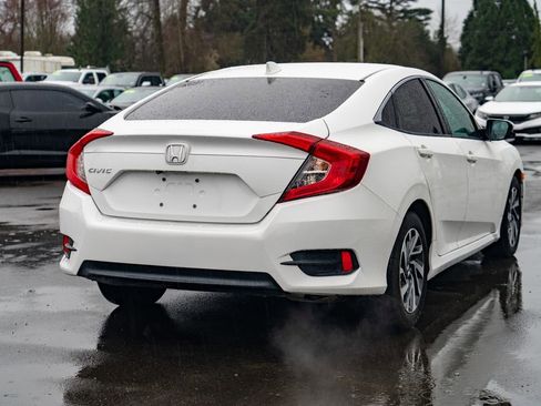 Used 2018 Honda Civic EX image 10