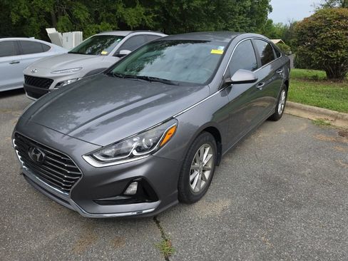 Used 2018 Hyundai Sonata SE FWD image 1
