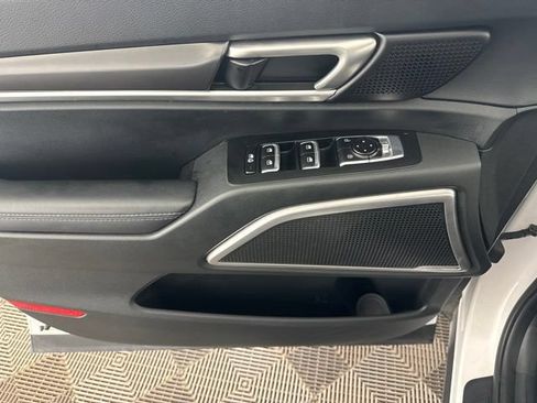 Certified 2025 Kia Telluride S FWD image 20