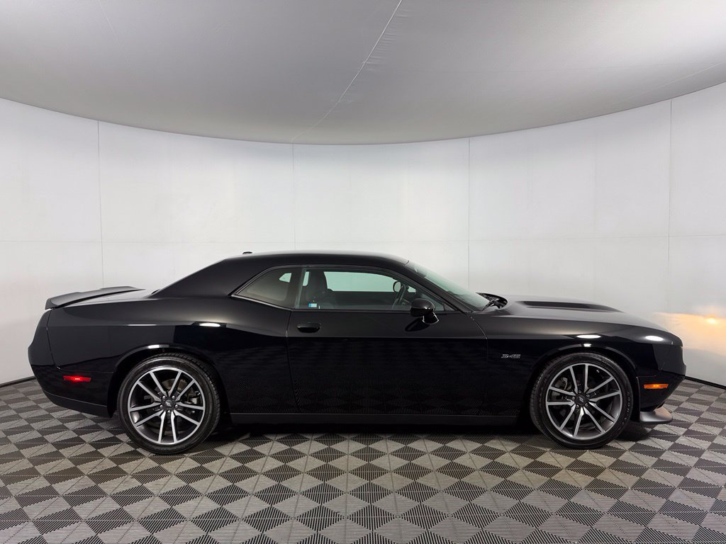 Certified 2023 Dodge Challenger R/T RWD image 8