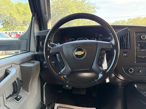 Used 2021 Chevrolet Express 3500 w/ Power Convenience Package RWD image 16