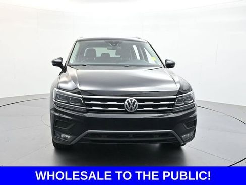 Used 2018 Volkswagen Tiguan SEL Premium FWD image 2