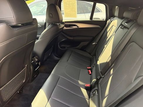 Used 2023 BMW X4 xDrive30i w/ Premium Package AWD/4WD image 9