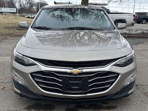 Used 2023 Chevrolet Malibu LT image 3