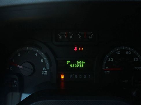 Used 2012 Ford E-150 and Econoline 150 w/ Commercial Cargo Van Pkg image 20