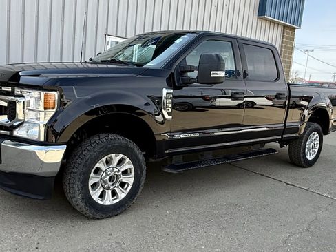 Used 2022 Ford F250 XLT image 2