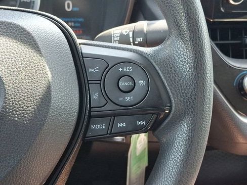 Used 2020 Toyota Corolla LE FWD image 26