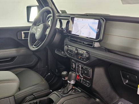 New 2026 Jeep Gladiator Mojave AWD/4WD image 39