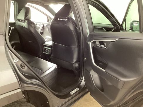 Used 2022 Toyota RAV4 XSE w/ XSE Grade Weather Package AWD/4WD image 20