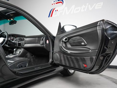 Used 2001 Porsche 911 Turbo AWD/4WD image 46