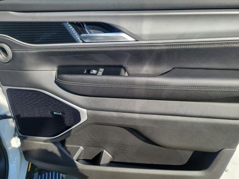 New 2026 Jeep Grand Wagoneer Limited AWD/4WD image 26