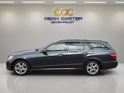 Used 2011 Mercedes-Benz E 350 4MATIC Wagon image 2