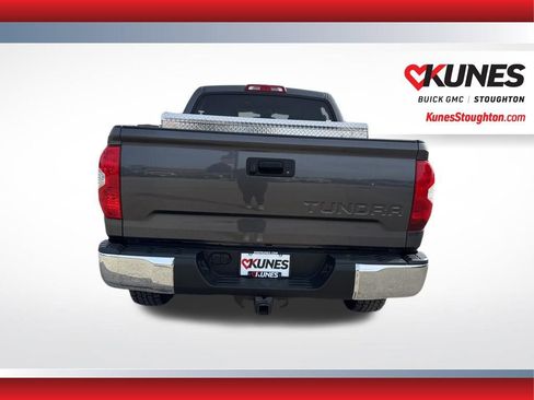 Used 2018 Toyota Tundra SR5 w/ TRD Off Road Package image 8