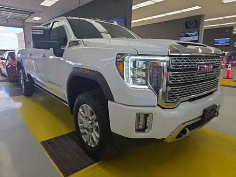 Used 2022 GMC Sierra 2500 Denali w/ Denali Ultimate Package AWD/4WD image 3