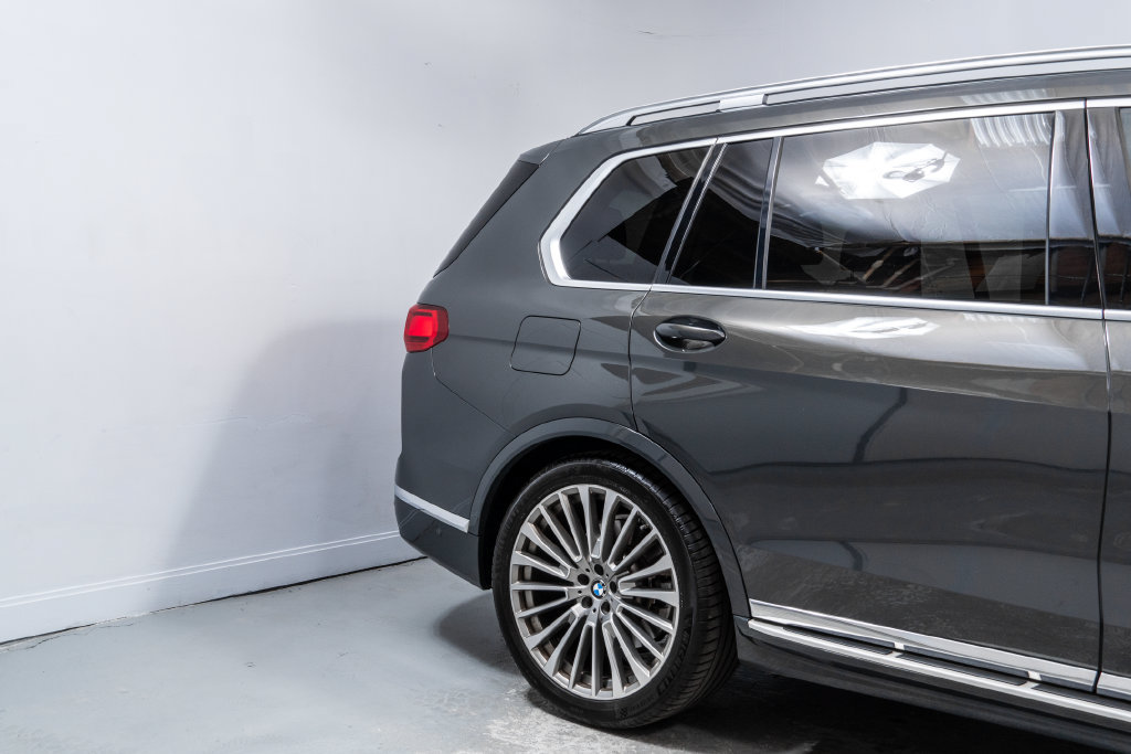 Used 2022 BMW X7 xDrive40i w/ Executive Package AWD/4WD image 11
