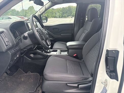 Certified 2025 Nissan Frontier S AWD/4WD image 5