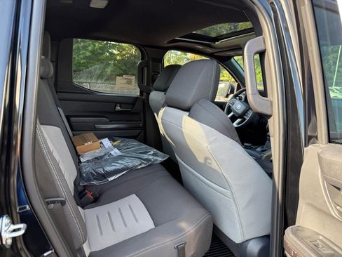 New 2025 Toyota Tacoma TRD Sport image 7