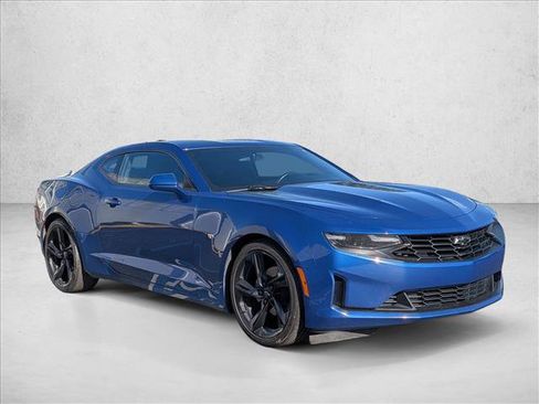 Used 2023 Chevrolet Camaro LT RWD image 3
