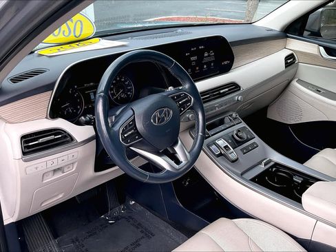 Used 2020 Hyundai Palisade SEL w/ Premium Package FWD image 15