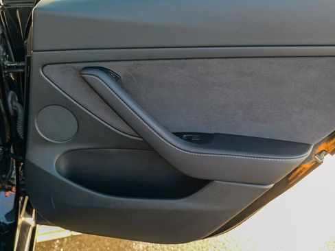 Used 2023 Tesla Model 3 Standard Range image 26