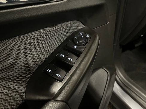 Used 2022 Chevrolet TrailBlazer LT w/ Driver Confidence Package image 28