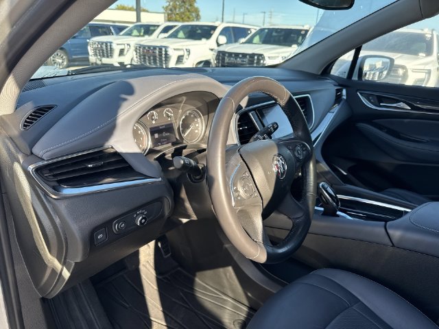 Used 2021 Buick Enclave Essence w/ Sound and Sites Package FWD image 10