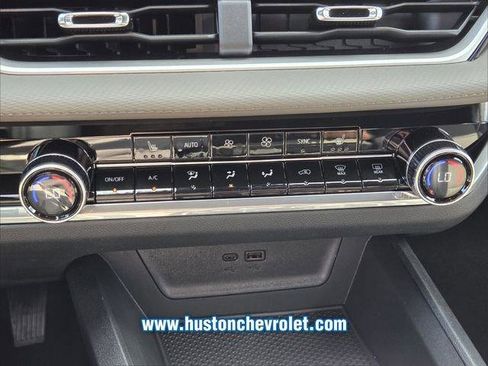 New 2026 Chevrolet Equinox LT w/ Convenience Package II image 35