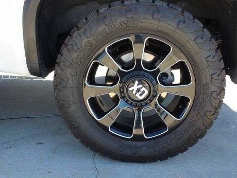 Used 2024 GMC Sierra 1500 AT4X AWD/4WD image 41