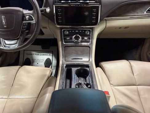 Used 2017 Lincoln Continental Reserve w/ Luxury Package AWD/4WD image 15