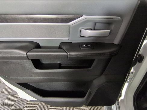 Certified 2022 RAM 2500 Big Horn AWD/4WD image 30