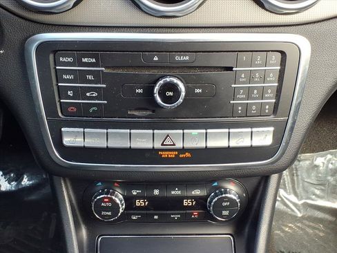 Used 2019 Mercedes-Benz GLA 250 GLA 250 4MATIC image 26