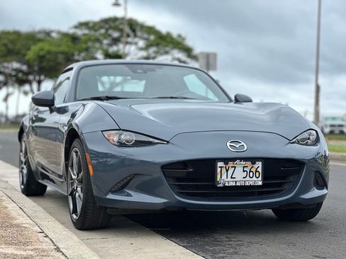 Used 2020 MAZDA MX-5 Miata RF Grand Touring RWD image 13