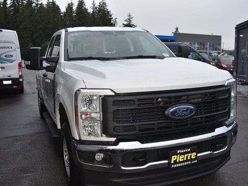 New 2026 Ford F350 XL w/ XL Chrome Package image 4