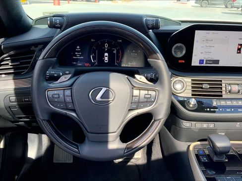 Used 2024 Lexus LS 500 w/ Interior Upgrade Package image 6